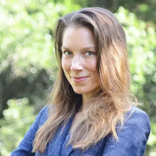 Photo of Julie Neumann