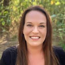 Photo of Nicki Snyder
